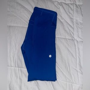 SIZE 6. LULU LEMON LEGGINGS. ROYAL BLUE.